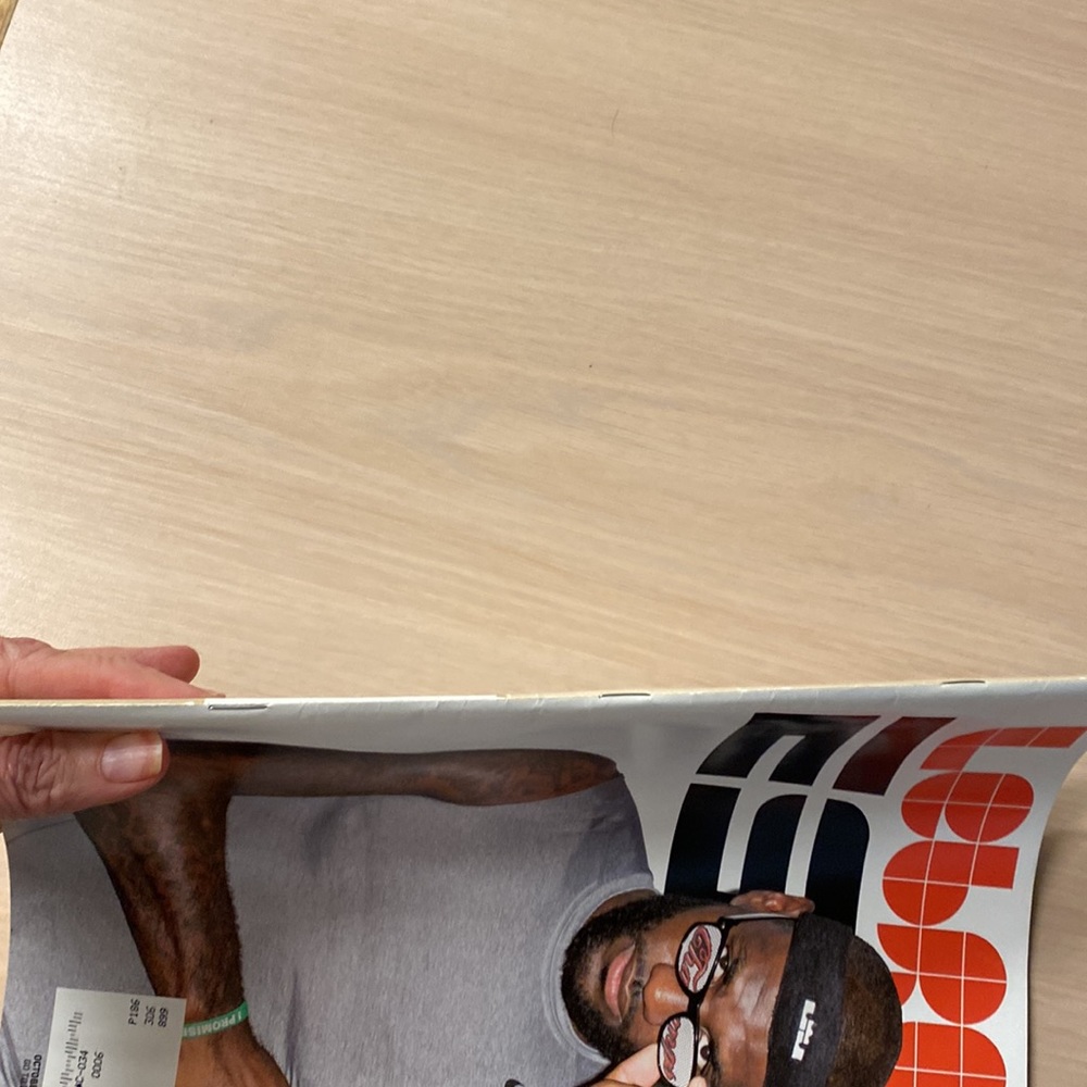 Lebron James ESPN preview issue Oct 2013.  Great condition - Picture 4 of 4